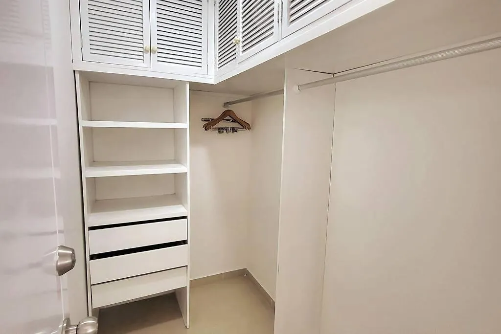 Apartment Beachfront Condo Apto De Playa - Morros III Cartagena Colombia